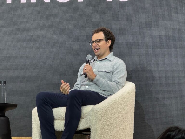 Anthropic CEO Responds to Trump Officials' AI Fear-Mongering Claims