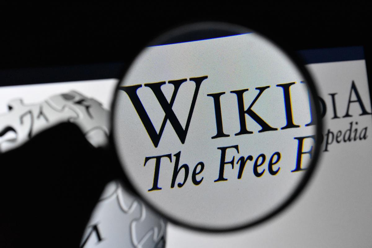 Wikimedia: AI Bots and Summaries Impacting Wikipedia Traffic