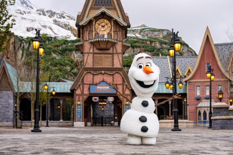 Disney Hints at Introducing an Olaf Robot in Its Parks