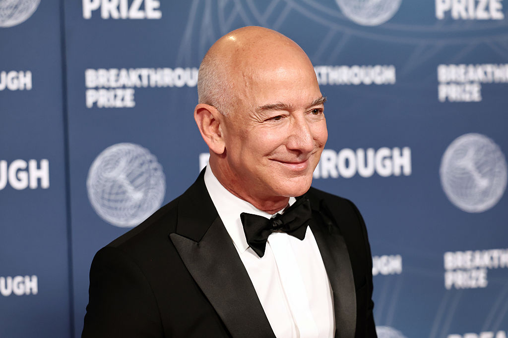 Jeff Bezos Takes on Co-CEO Role at New AI Venture, Project Prometheus
