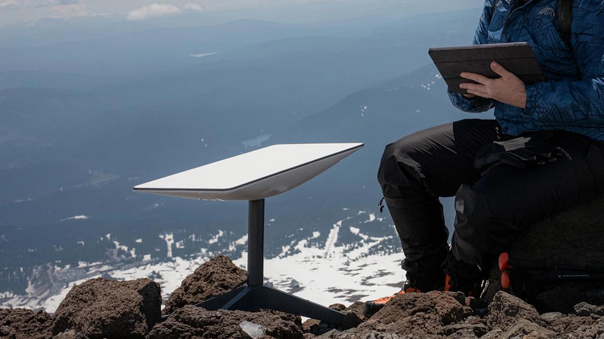 SpaceX Secures Additional $2.6 Billion in EchoStar Spectrum Licenses