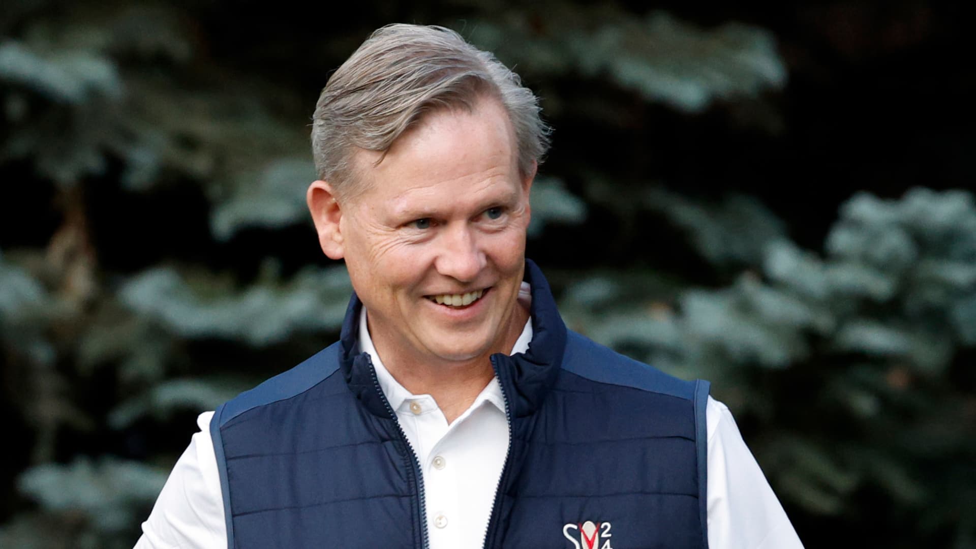 Comcast Leader Discusses Failed WBD Bid and NBC's Peacock Future