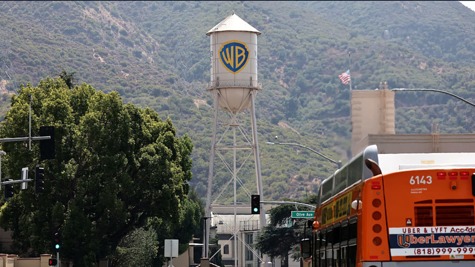 Paramount Raises Concerns on Fairness in Warner Bros. Discovery Sale