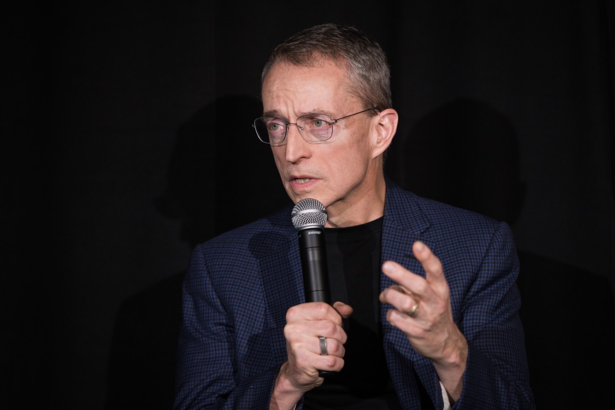 Pat Gelsinger Seeks Federal Support to Preserve Moore’s Law