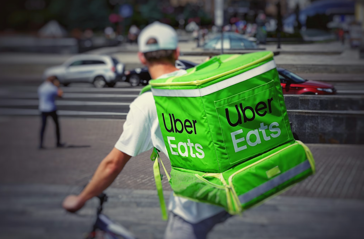 Uber and DoorDash Fight NYC Law Promoting Tipping Practices