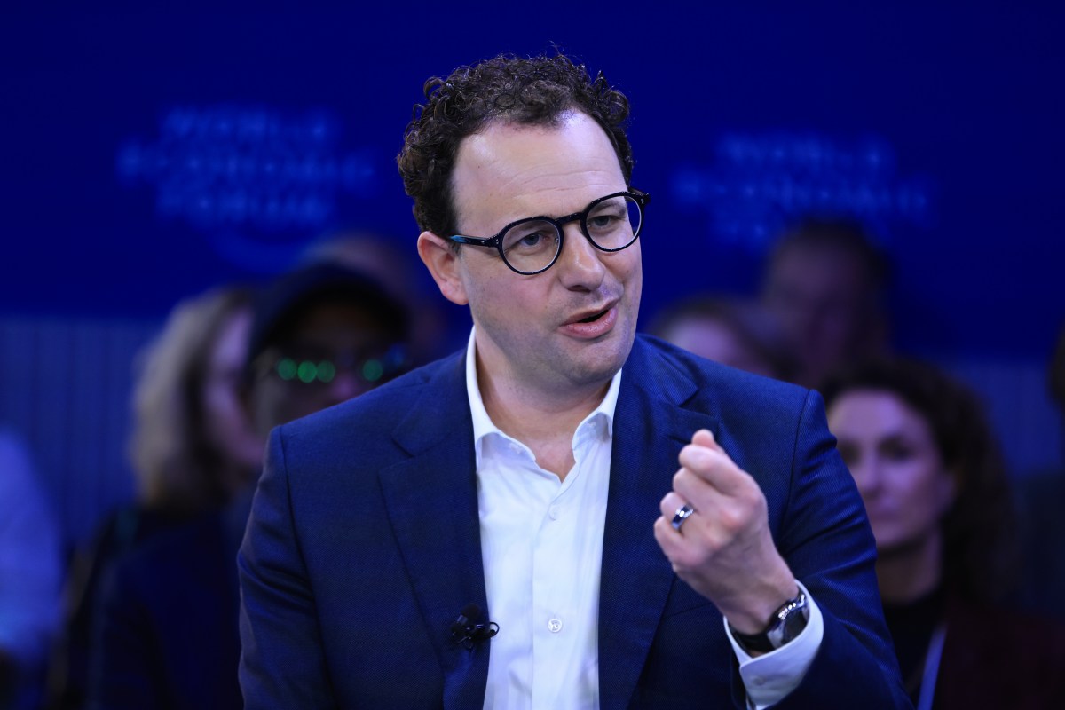 AI Leaders Shift Davos Focus to Technology Discussion