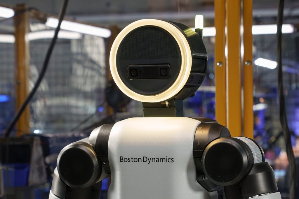Hyundai Partners with Boston Dynamics to Integrate Humanoid Robots in Factories